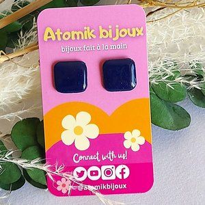 Handmade blue polymer clay earrings. Boucles d'oreilles fait à la main